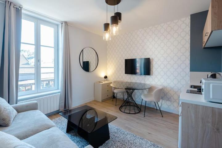 Le Balbec Apartment *